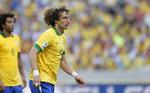 næsebeskytter. Brasiliens David Luiz brækkede næsen i første halvleg af kampen mod Mexico, men spillede videre med lidt gaze stoppet op i næsen. 