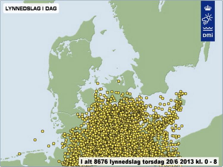 Lynnedslag. Billedet viser DMI's opgørelse over lynnedslag i og omkring Danmark siden midnat. 