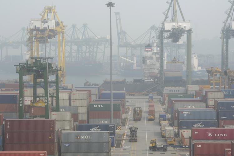 Singapore har cirka 4,5 millioner indbyggere. 