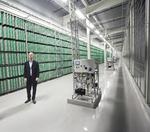 Overvågning. Data om vores forbrug bliver systematiseret på den helt store skala. Her ses en af Facebooks serverhaller. 