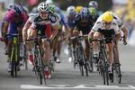 mestre. Sidste år spurtede Andre Greipel (tv.) og Mark Cavendish (th.) om kap i deres holdtrøjer, men i år kommer der nationale farver på overkroppen. 