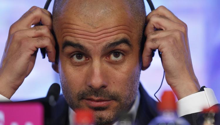 forventninger. Den nye Bayern-træner, Pep Guardiola, holdt i dag sit første pressemøde i klubben - på tysk. 