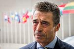 sidedagsorden. Natos generalsekretær, Anders Fogh Rasmussen, er egentlig kommet til Luxembourg for at diskutere Afghanistan, men demonstrationerne i Tyrkiet spøger i kulissen. 