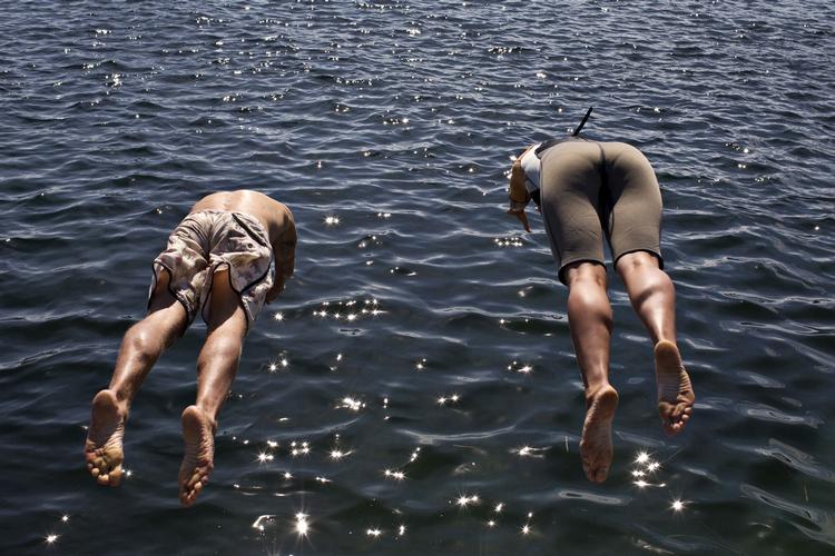 TEMPERATURTJEK. Lige nu ligger vandet fra 13-20 grader. Se, hvordan temperaturen er på din strand. 