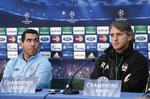 Fortid. Carlos Tevez og Roberto Mancini er begge færdige i City. Deres forhold kulminerede negativt, da Tevez under en Champions League-kamp i 2011 næstede at gå på banen mod Bayern München. 
