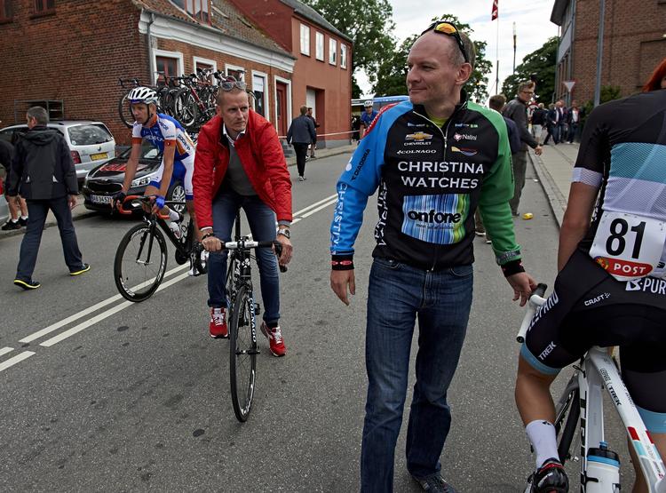 Vraget. Claus Hembo (th) og den dopingdømte eksrytter Michael Rasmussen under weekendens DM i Vordingborg 