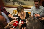 Tavshed. Det her er en sag for justitsministeren«, siger Pernille Vigsø Bagge, der ikke selv har nogen kommentarer til sagen om den handlede kvinde Omo Amenahakawon. 