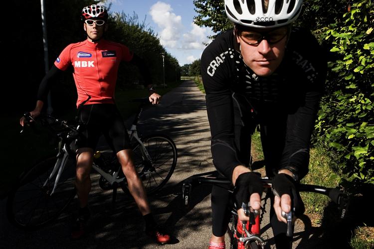 JERNMAND. Torbjørn Sindballe (th), her fotograferet sammen med Rasmus Henning, frygter, at Ironman bliver mere forretning og mindre folkefest. 