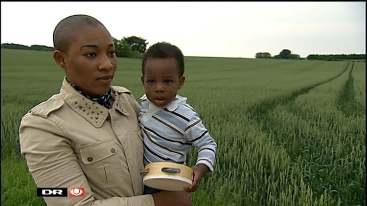 Menneskehandel. Omo Amenahakawon blev lokket til Danmark med et tilbud om job som au pair, men da hun kom herop fra Nigeria blev hun tvunget ti at sælge sex på jyske bordeller. 