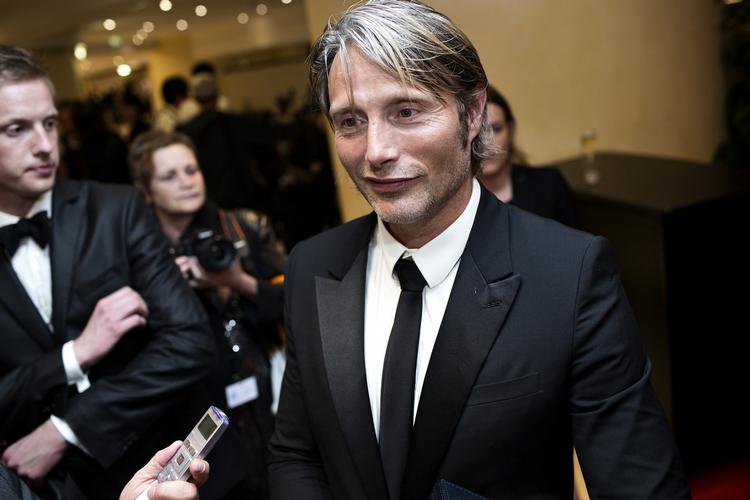 Afvisning. Mads Mikkelsen vil ikke lægge ansigt til et stort anlagt  portrætprogram om den verdenskendte skuespiller, som TV 2 ellers var klar til sende i aftes. 