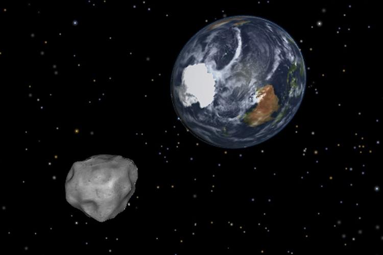 NÆRJORDSOBJEKTER. Nasa holder øje med asteroider, som kommer lidt for nær Jordens bane. Asteroidejægerne har nu fundet 10.000 af slagsen. Arkivbillede. 