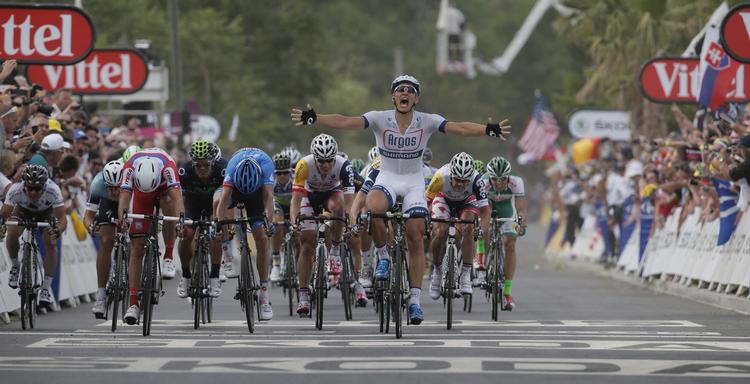 først. Tyske Marcel Kittel var stærkest af  sprinterne ved afslutningen  og har nu den gule trøje. 