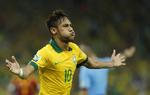 måltyv. Neymar fejrer sit mål i mini-VM-finalen mod Spanien. 