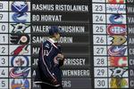 draft. Det store 'draft-board' viser, hvilke spillere de enkelte klubber udvælger, når NHL-klubberne finder de nye talenter. 