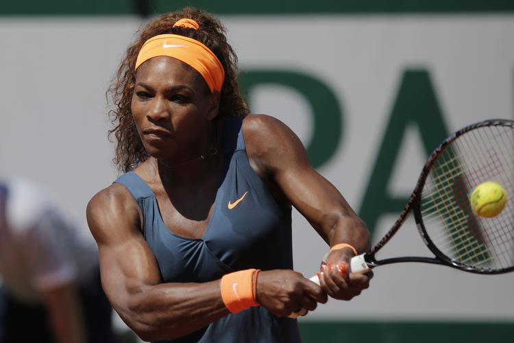 kønskamp. Selv om Serena Williams godt kan virke mere muskuløs og kraftfuld end Andy Murray, så forventer amerikaneren ikke mange point i kampen mod skotten. 