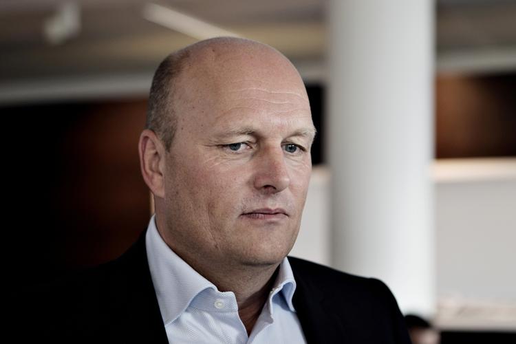 Dopingsnak. Holdejer Bjarne Riis måtte flere gange svare på spørgsmål om dopingsager, da han mødtes med pressen i dag. 