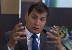 FEJLTRIN. Konsulen, der gav Edward Snowden rejsepapirer, vil blive straffet, siger præsident Rafael Correa. 