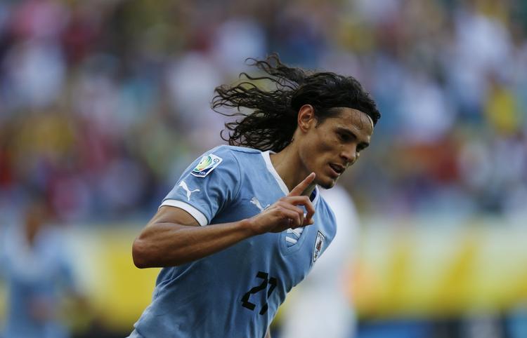 eftertragtet. Edinson Cavani er en fysisk stærk og effektiv afslutter, der også arbejder godt defensivt for holdet. 