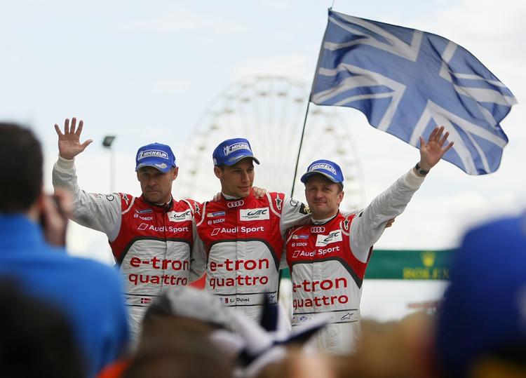 rekordholder. Tom Kristensen (tv) var en del af det Audi-team, der vandt Le Mans-løbet i år. 