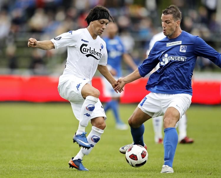 sikkerhed. Der er københavner-opgør i aften, når Lyngby tager imod FCK i pokalen. 