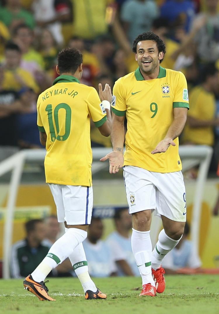 Klasse. Topscorer Fred (th) og Neymar var to af de toneangivende brasilianske spillere ved Confederations Cup 