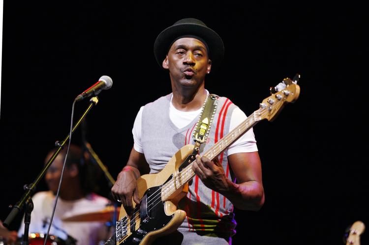 Baslegende. Marcus Miller slog for alvor igennem, da Miles Davis besluttede at lade ham producere  og komponere sit album Tutu i 1980'erne. 
