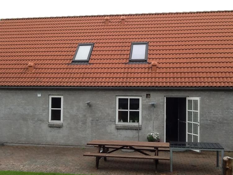 misbrug. 14 unge under 18 år er anbragt på¨det socialpædagogiske opholdssted Haugårdhus uden for Viborg. Det er svært at forhindre beboerne i at ryge hash. 