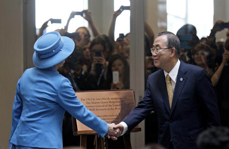 Den nye FN-by i Frihavnen i København blev i dag åbnet af  FN's generalsekretær Ban Ki-Moon og Dronnnig Margrethe. 