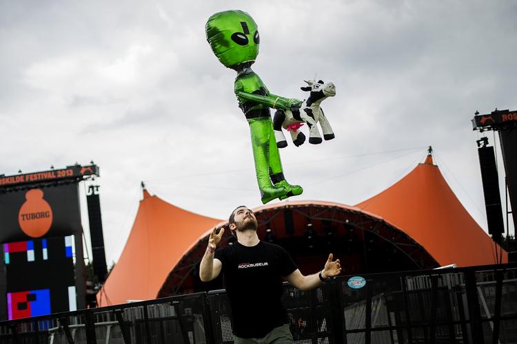 Pejlemærke. Igen i år kan man aftale at mødes under de oppustelige maskotter. I 2015 kan de også opleves på Roskilde Rockmuseum. 