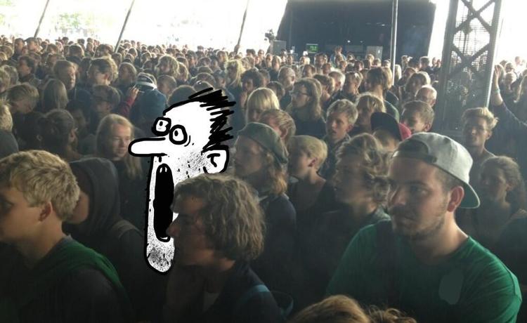 Musikoplevelse. Bladtegneren fik en fod indenfor til noget forvrænget guitar og slagtøj, da Synd og Skam spillede på Pavilion. Vejen er lang til de glade 80'er-dage, da Danseorkestret forførte den franske kunstnersjæl med 'Kom Tilbage Nu'. Et nummer, som det ville klæde Rihanna at fortolke i aften, har tegneren understreget. 