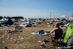 Efterfest. Festivalfolket har ikke været gode ved Dyrskuepladsen i år. Flere ugers renovationsarbejde ligger forude. 