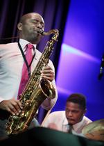 Treme. Branford Marsalis og hans kvartet spillede i Pressen mandag aften under Copenhagen Jazz Festival. En noget steril oplevelsen, mener Politikens anmelder. 