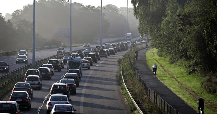 KØ. Uforudsete uheld kan skabe ekstra lange trafikkøer i det danske sommerland. 