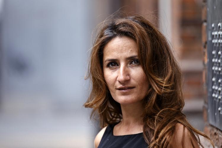 Yderliggående. Ligestillingsordfører Fatma Øktem (V) mener, at Det Islamiske Trossamfund bør finde sig et navn, der er mere dækkende. 