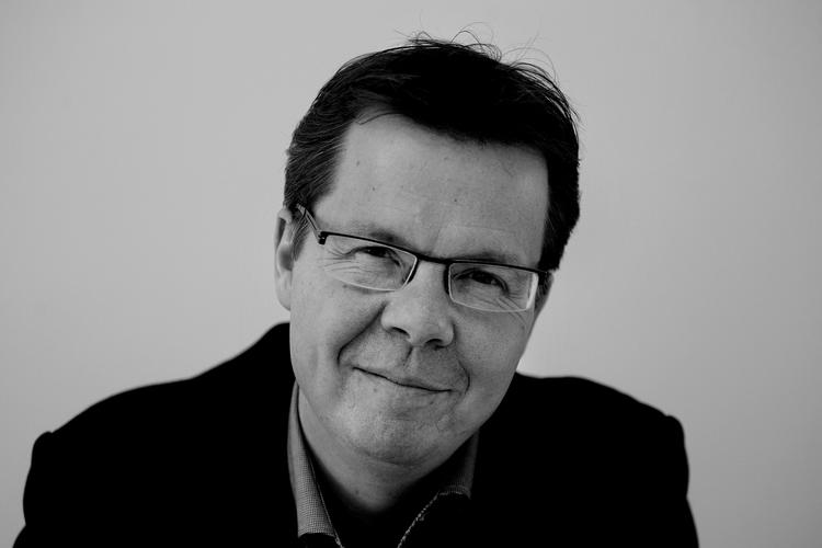 inspektion. Folketingets Ombudsmand Jørgen Steen Sørensen konkluderede efter besøg på 10 institutioner for anbragte børn og unge, at deres personlige frihed bliver indskrænket, uden at der er juridisk grundlag for det. 
