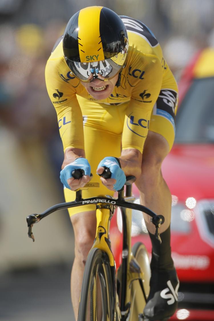 respekt.  »Jeg tager hatten af for Tony. Han viste, hvorfor han er verdensmester i denne disciplin«, konstaterer Chris Froome efter dagens etape. 