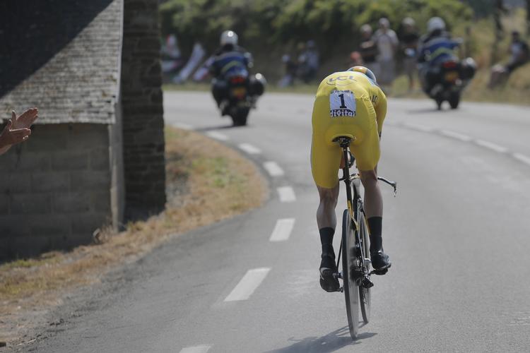 Favorit. Chris Froome var suveræn på gårsdagens temporidt, men har tidligere i løbet siddet en anelse isoleret i bjergene. Det kan være den spinkle nøgle til triumf for rivalerne. 
