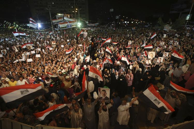 Vrede. Ved valget i 2012 fik Mohamed Morsi 51,7 procent af stemmerne. Nu er han afsat af militæret. 