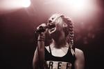 Elektrodronning. Super hypede MØ optræder på næste måneds Trailerpark Festival. Her ses hun i fuld vigør under årets netop afviklede Roskilde Festival. 