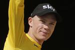 dopingskygge. Mens hans kæreste skælder ud over dopinginsinuationerne mod Chris Froome, så svarer indehaveren af den gule førertrøje i Tour de France mere diplomatisk på alle spørgsmålene. 