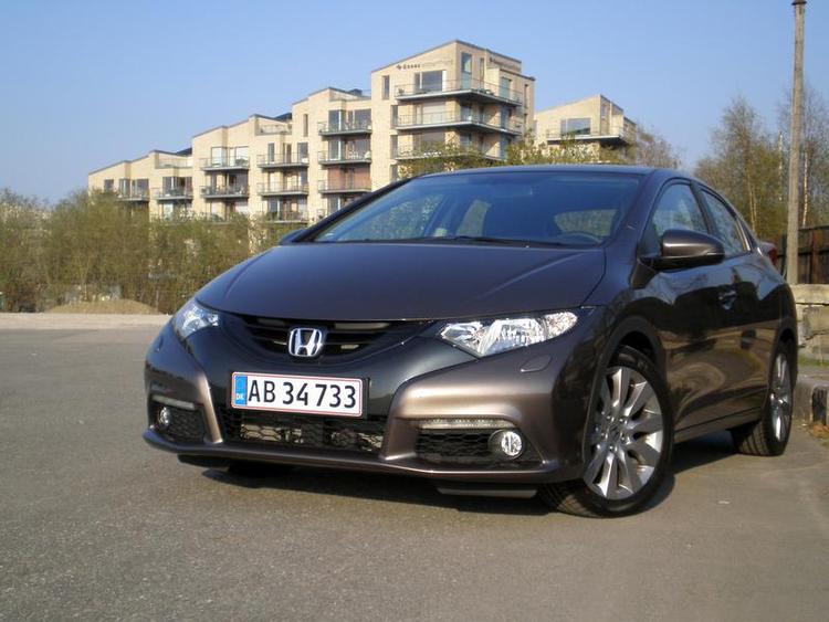 Revideret. Nyeste generation af Honda Civic er lidt mere afdæmpet end forgængeren. Den er nemlig blevet mere komfortabel og lydsvag. Foto: Allan Graubæk 