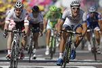 nederlag. André Greipel (tv.) var sidst i direkte duel med Marcel Kittel i tirsdags, hvor hans unge landsmand vandt. 