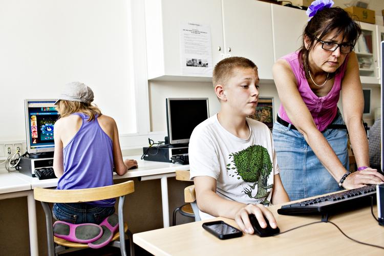 UNDERVISNING. På Ålholm Skole i Valby er lektiecaféen åben hver eftermiddag fra mandag til torsdag. 