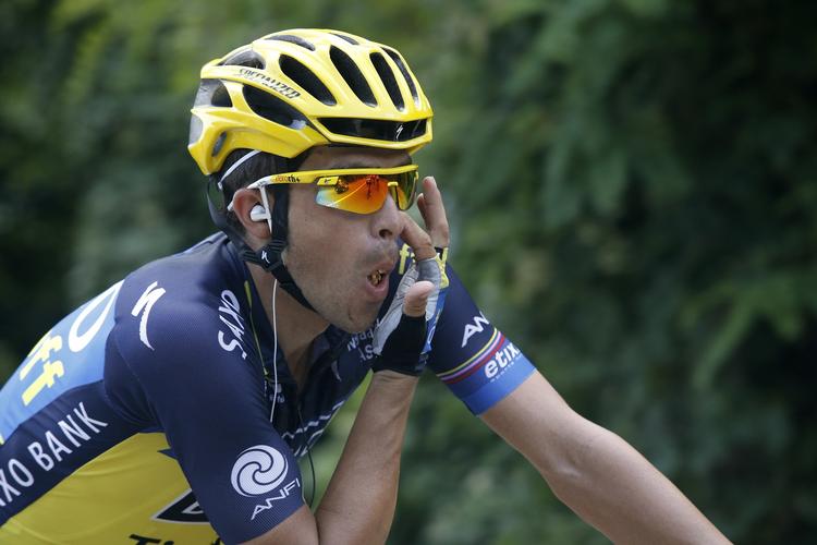 Tankeløst. Chris Froome mener, at Contador kørte tankeløst på dagens etape, hvor spanieren styrtede og Froom selv måtte en tur i rabatten. 