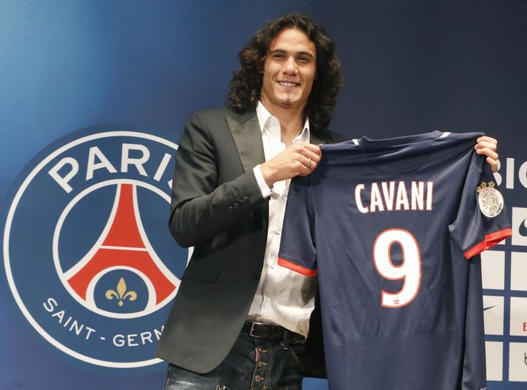 Pris. PSG har ifølge franske medier betalt 480 millioner kroner for Edinson Cavani. 