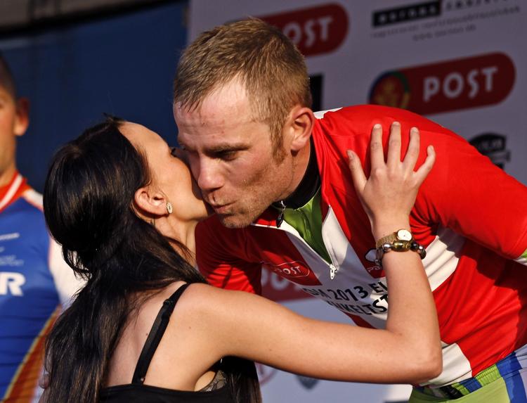 Mester. Der var kys til Brian Vandborg, da han i sidste måned vandt det danske mesterskab i enkelstart. På dagens enkeltstart i Tour de France er han dog kommet i menneskehænder og kandiderer ikke til sejren. 