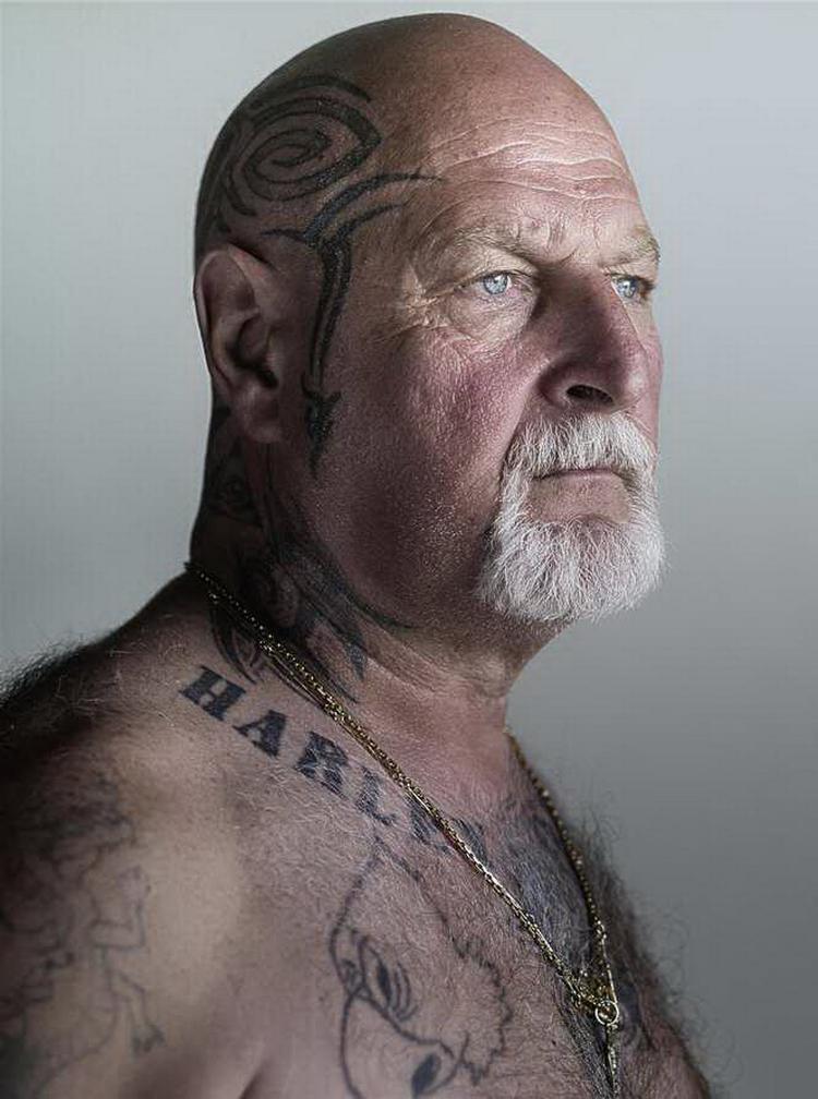 bandidos. »Jeg har lovet min kone, at jeg opfører mig ordentligt, for ellers ville hun ikke vente i alle de år«, siger den tidligere Bandidos-rocker Harald Trollmann. 