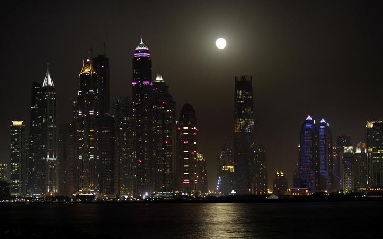 Fængsel. En norsk kvinde er blevet idømt halvandet års fængsel for sex uden for ægteskabet efter at have anmeldt en voldtægt i Dubai. 