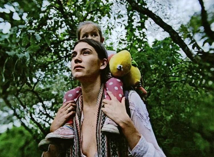 Billedskøn. Skønhed og dæmoner følges ad i 'Lys efter mørke'. I Cannes delte filmen publikum i to lejre; dem, der elskede den, og dem, der hadede den. 