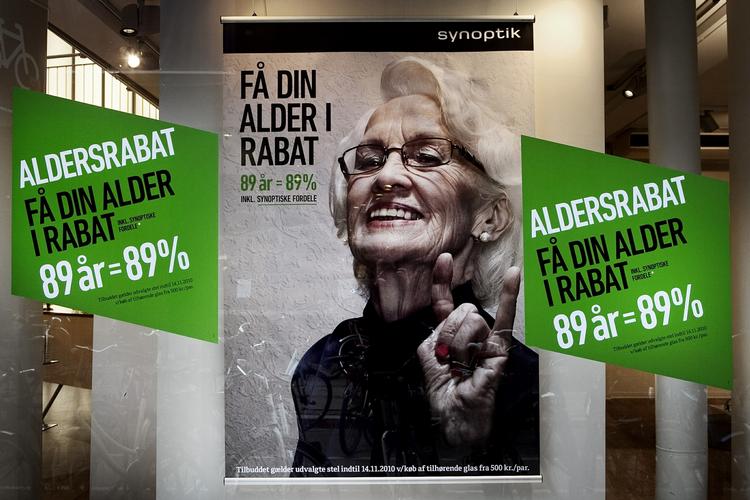 fastpris. Svensk optikerkæde går til angreb på uigennemskuelige danske brillebriser. 